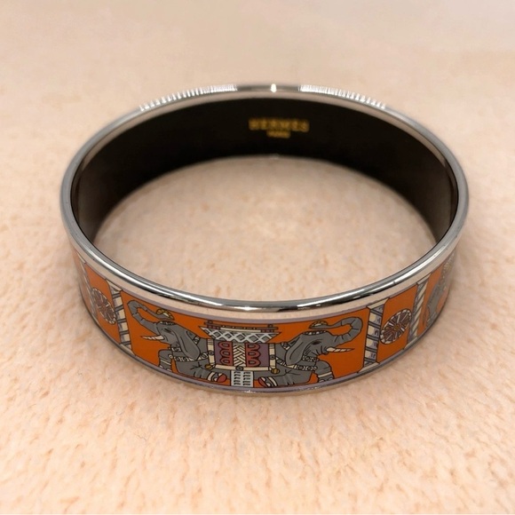 Hermes Enameled GM Bangle SV Elephant Pattern Orange W/Box - Picture 3 of 9